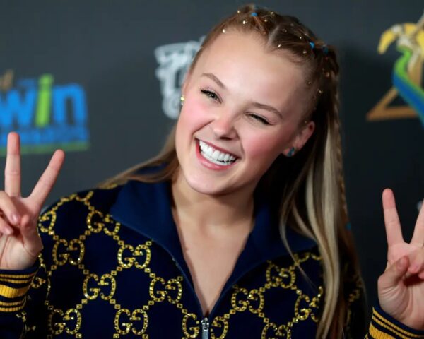 Jojo Siwa Net Worth 2021,Bio, Career, Height